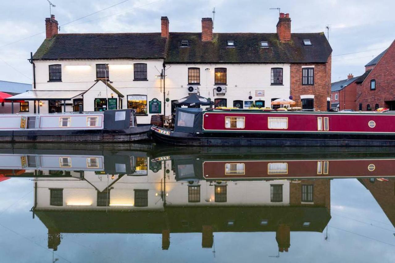 Fergies Canal Side Cottage ウォリック エクステリア 写真